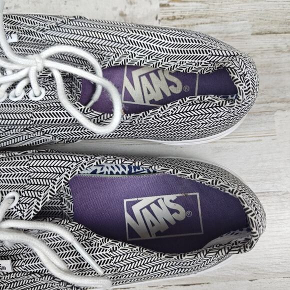 VANS Black & White Geometric Chevron Pattern TC6D Shoes Men’s 6.5 Women’s 8 - Picture 5 of 7